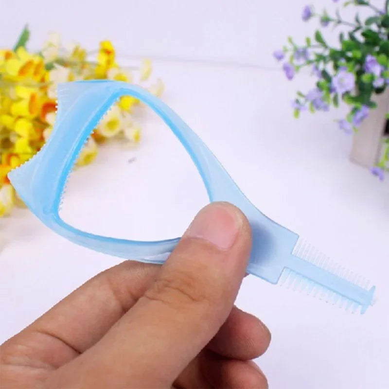 3-in-1 Eyelash & Mascara Shield Tool